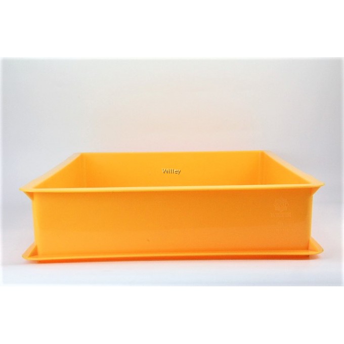 STACKABLE CAKE TRAY 9CM