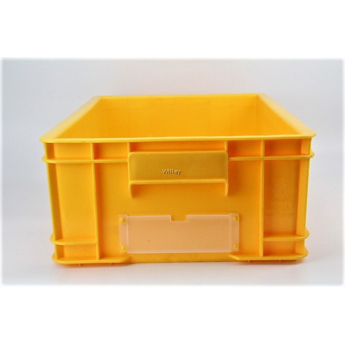 STACKABLE CONTAINERS