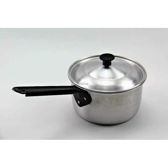 Aluminium Saucepan with Lid