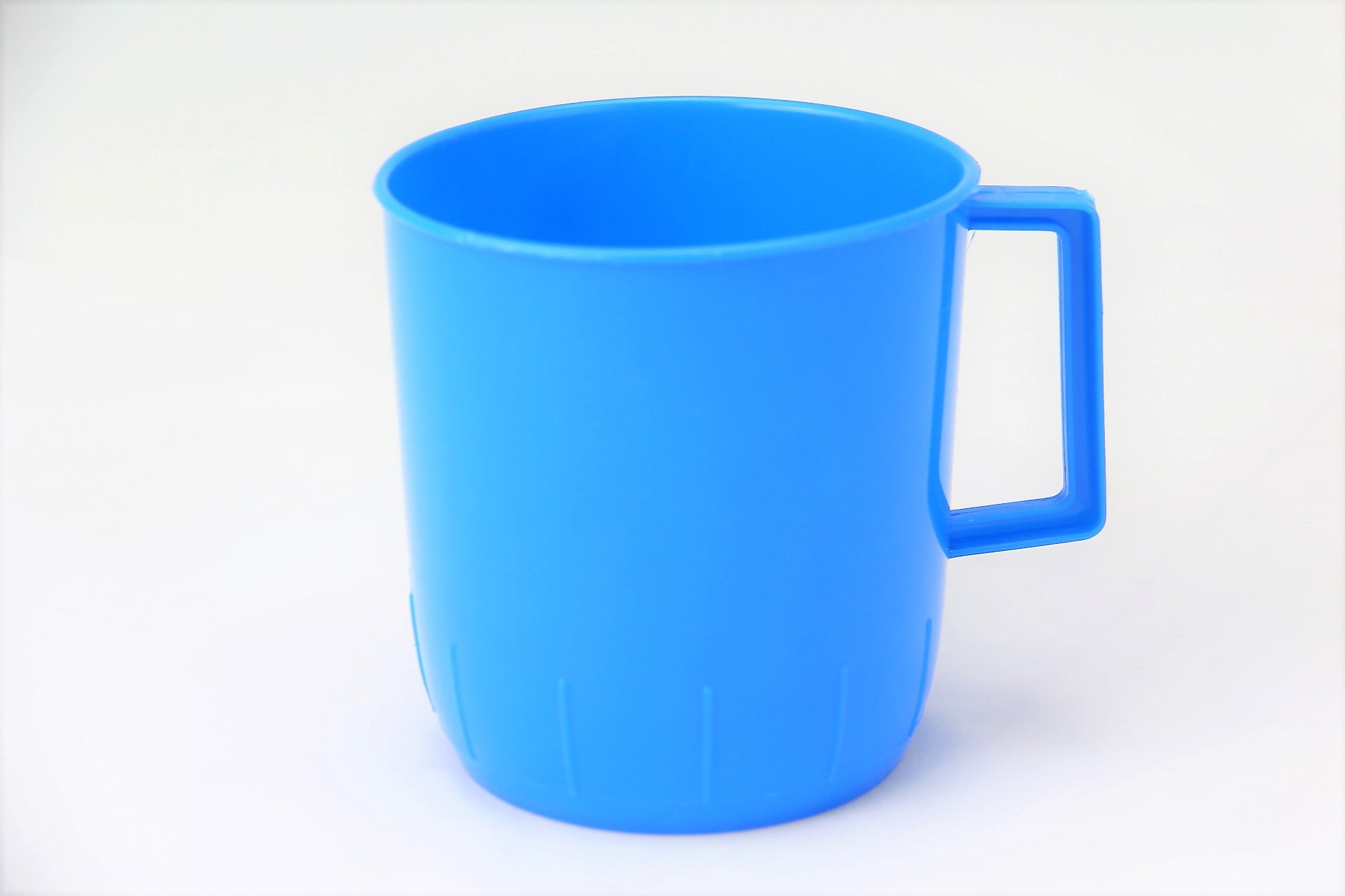 UNICA PLASTIC MUG 4"